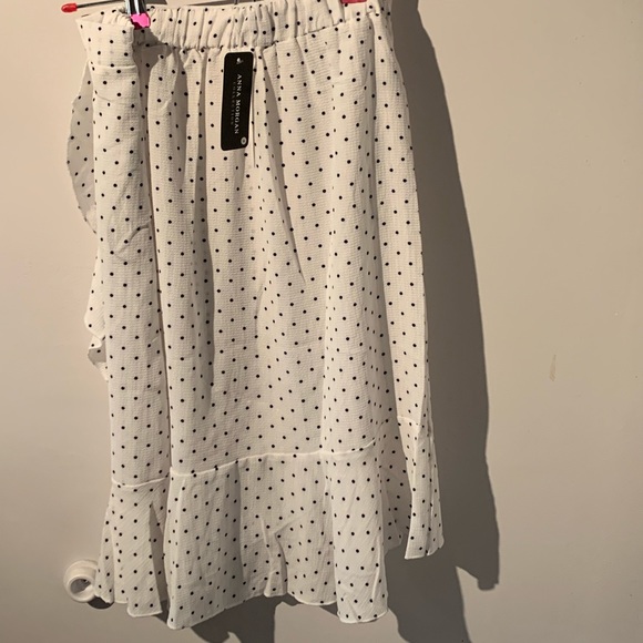 Anna Morgan White Polka Dot Tulip-Hem Ruffle Skirt - Picture 2 of 5
